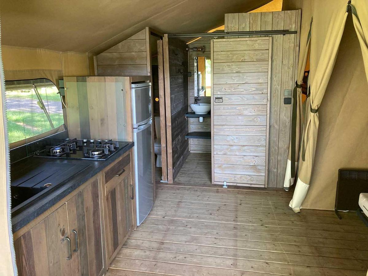 Camping Les Portes Du Perche Mamers Exteriör bild