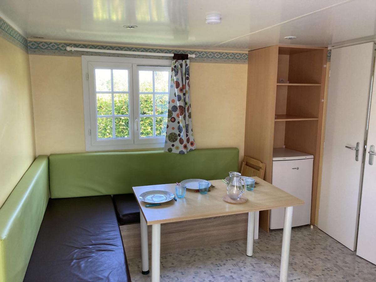 Camping Les Portes Du Perche Mamers Exteriör bild