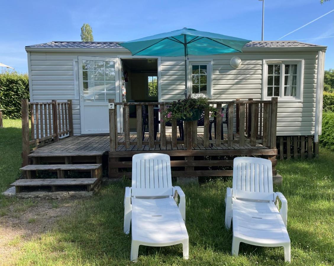 Camping Les Portes Du Perche Mamers Exteriör bild
