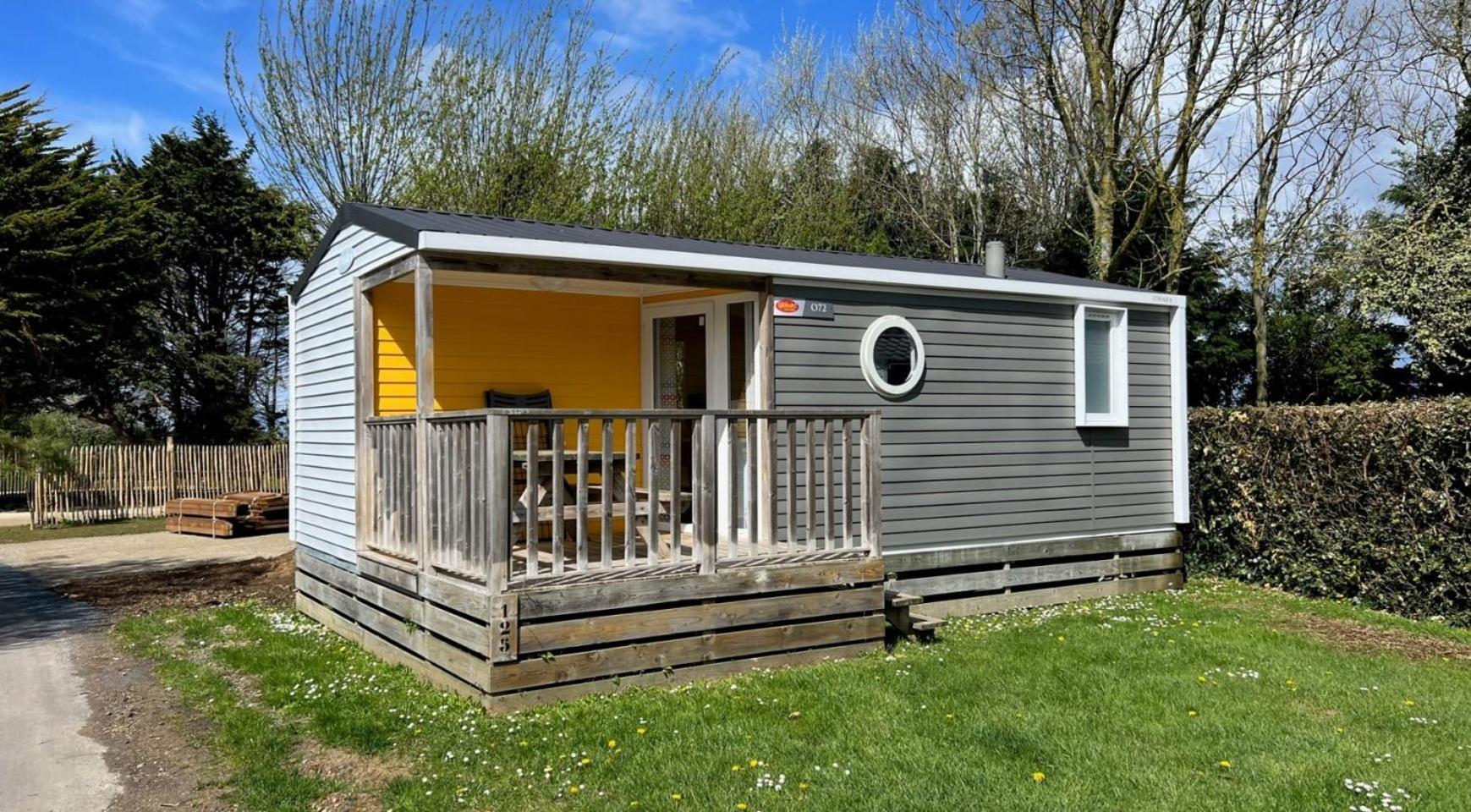 Camping Les Portes Du Perche Mamers Exteriör bild