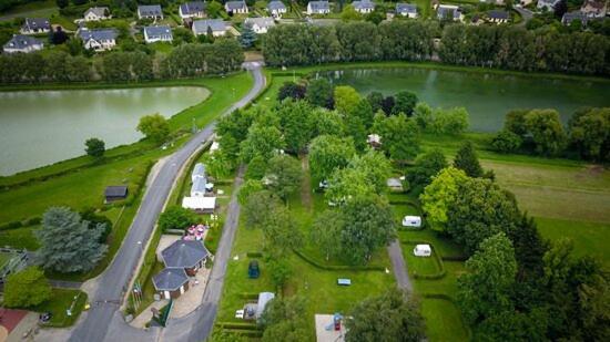 Camping Les Portes Du Perche Mamers Exteriör bild